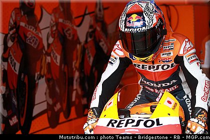 motogp_stoner_26_portugal_2011_estoril.jpg