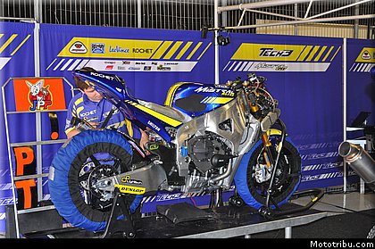 moto2_tech3_13_catalogne_montmelo_2011.JPG