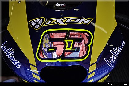 moto2_tech3_28_catalogne_montmelo_2011.JPG