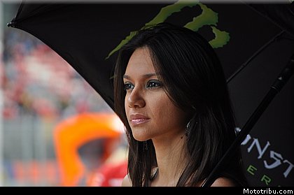 motogp_pitbabe_09_catalogne_montmelo_2011.JPG