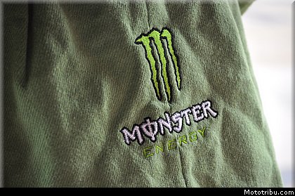 motogp_pitbabe_17_catalogne_montmelo_2011.JPG