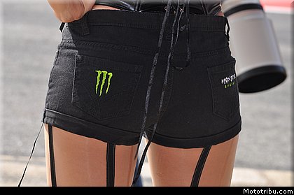 motogp_pitbabe_30_catalogne_montmelo_2011.JPG