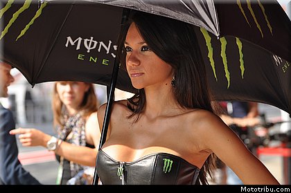 motogp_pitbabe_31_catalogne_montmelo_2011.JPG