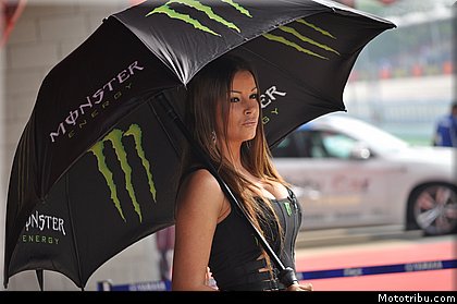 motogp_pitbabe_32_catalogne_montmelo_2011.JPG
