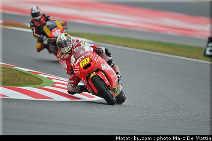 moto2_029_catalogne_montmelo_2011.JPG