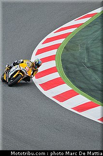 moto2_deangelis_1_catalogne_montmelo_2011.JPG