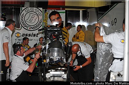 moto2_deangelis_9_catalogne_montmelo_2011.JPG