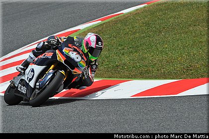 moto2_espargaro_a_3_catalogne_montmelo_2011.JPG
