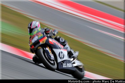moto2_espargaro_a_4_catalogne_montmelo_2011.JPG