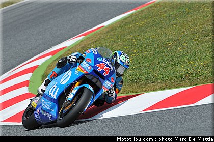 moto2_espargaro_p_2_catalogne_montmelo_2011.JPG