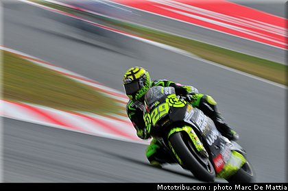 moto2_iannone_2_catalogne_montmelo_2011.JPG
