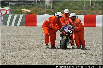 moto2_pons_1_catalogne_montmelo_2011.JPG