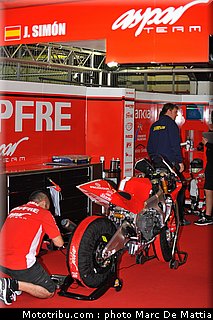 moto2_simon_4_catalogne_montmelo_2011.JPG