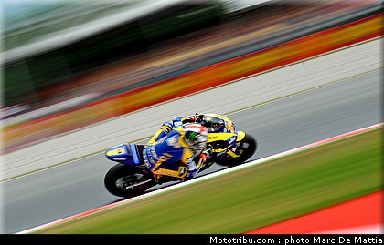 moto2_smith_14_catalogne_montmelo_2011.JPG