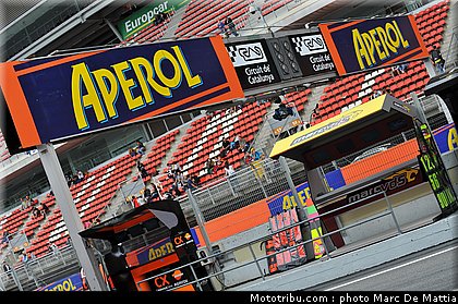 motogp_ambiance_02_catalogne_montmelo_2011.JPG