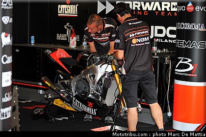 motogp_ambiance_23_catalogne_montmelo_2011.JPG