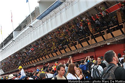 motogp_ambiance_28_catalogne_montmelo_2011.JPG