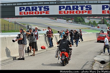 motogp_ambiance_33_catalogne_montmelo_2011.JPG