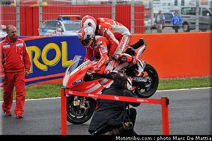motogp_ambiance_36_catalogne_montmelo_2011.JPG