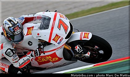 motogp_aoyama_02_catalogne_montmelo_2011.jpg