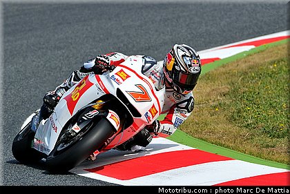 motogp_aoyama_03_catalogne_montmelo_2011.jpg