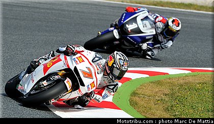 motogp_aoyama_04_catalogne_montmelo_2011.jpg