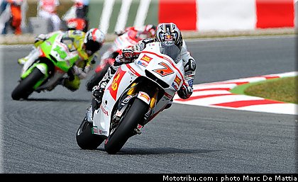 motogp_aoyama_05_catalogne_montmelo_2011.jpg