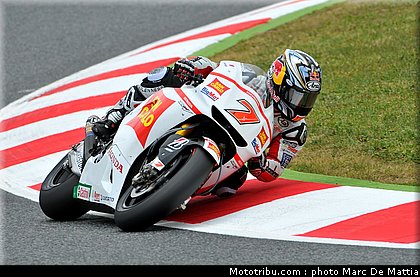 motogp_aoyama_06_catalogne_montmelo_2011.jpg