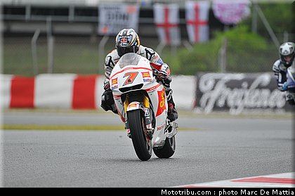 motogp_aoyama_08_catalogne_montmelo_2011.JPG