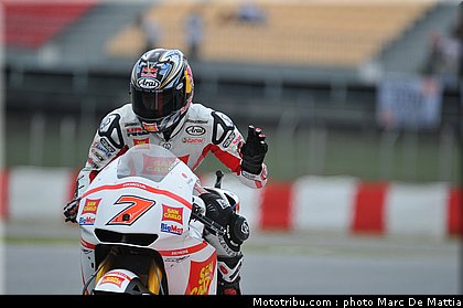 motogp_aoyama_09_catalogne_montmelo_2011.JPG