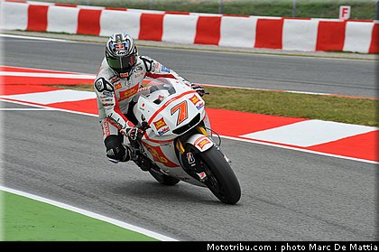 motogp_aoyama_10_catalogne_montmelo_2011.JPG