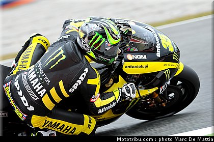motogp_crutchlow_07_catalogne_montmelo_2011.jpg
