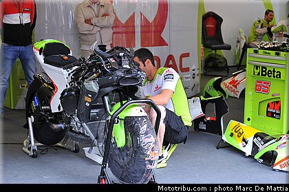 motogp_depuniet_08_catalogne_montmelo_2011.JPG