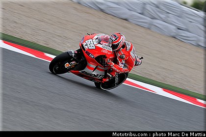 motogp_hayden_01_catalogne_montmelo_2011.jpg