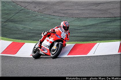 motogp_hayden_05_catalogne_montmelo_2011.jpg