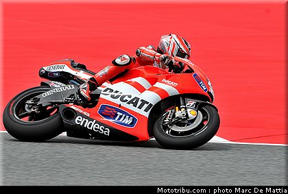 motogp_hayden_09_catalogne_montmelo_2011.jpg