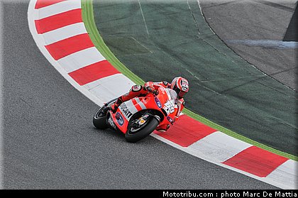 motogp_hayden_15_catalogne_montmelo_2011.JPG