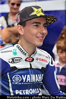 motogp_lorenzo_01_catalogne_montmelo_2011.JPG