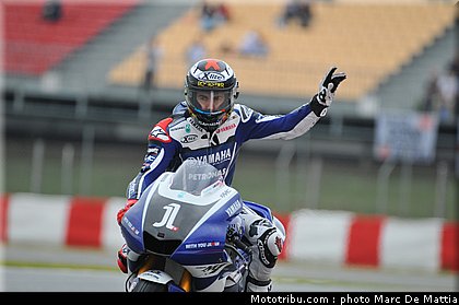 motogp_lorenzo_16_catalogne_montmelo_2011.JPG