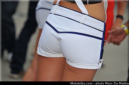 motogp_pitbabes_48_catalogne_montmelo_2011.JPG