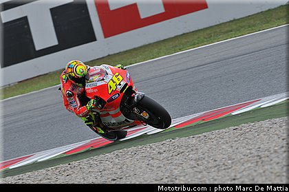 motogp_rossi_21_catalogne_montmelo_2011.JPG