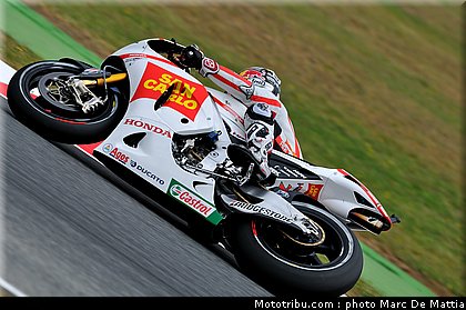 motogp_simoncelli_05_catalogne_montmelo_2011.jpg