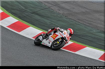 motogp_simoncelli_15_catalogne_montmelo_2011.JPG