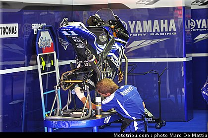 motogp_spies_13_catalogne_montmelo_2011.JPG
