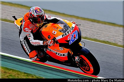 motogp_stoner_03_catalogne_montmelo_2011.jpg