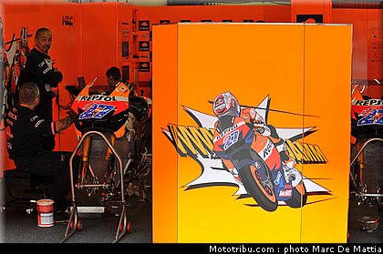 motogp_stoner_13_catalogne_montmelo_2011.JPG