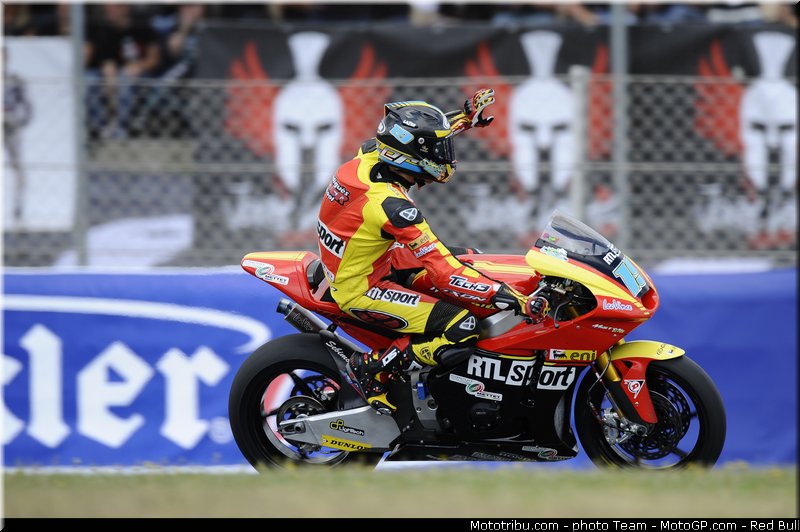 MOTO 