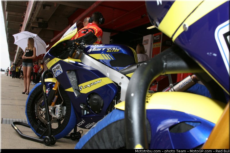 MOTO 