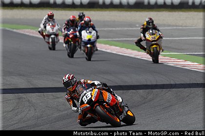 moto2_006_catalogne_montmelo_2011.jpg
