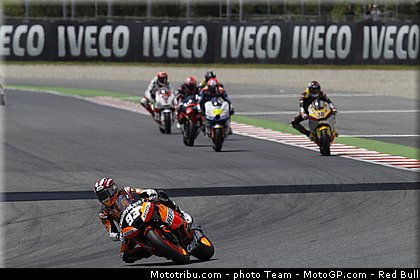 moto2_007_catalogne_montmelo_2011.jpg